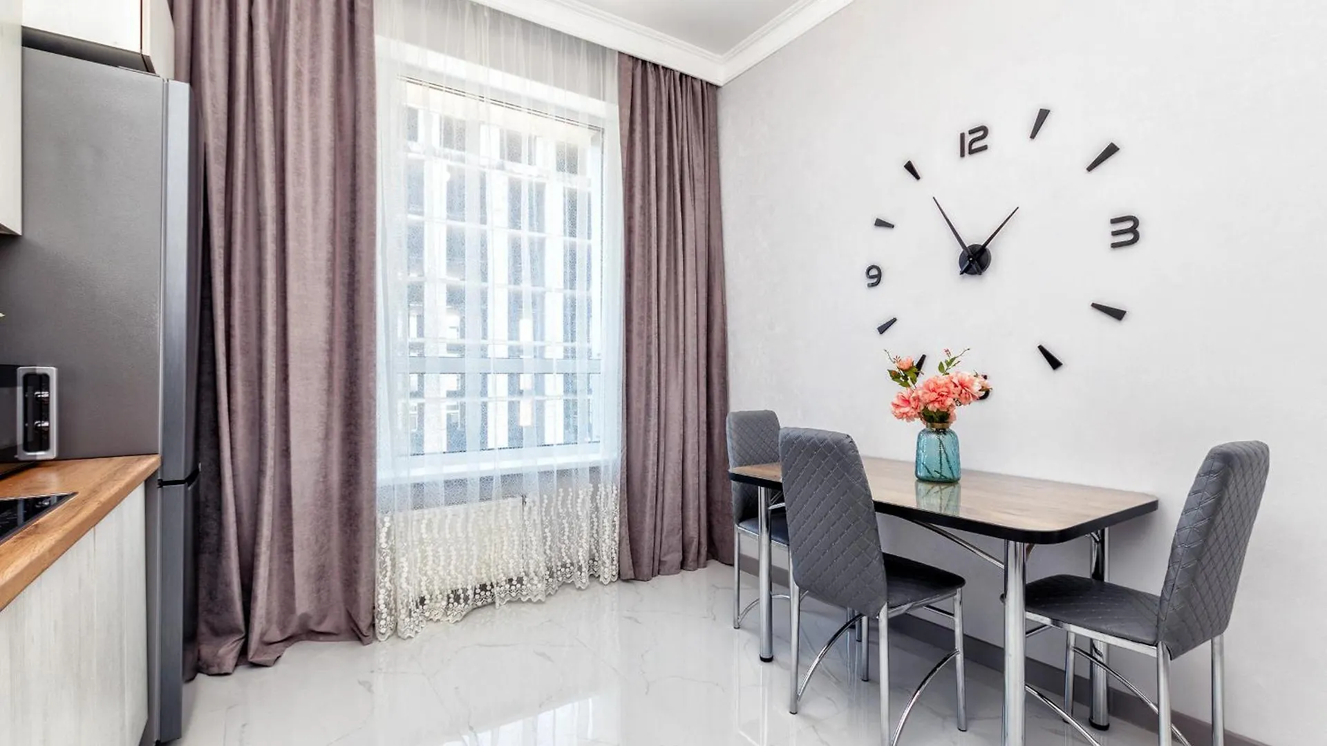 Grand Turan Business One-Room Apartments Nur-Sultan