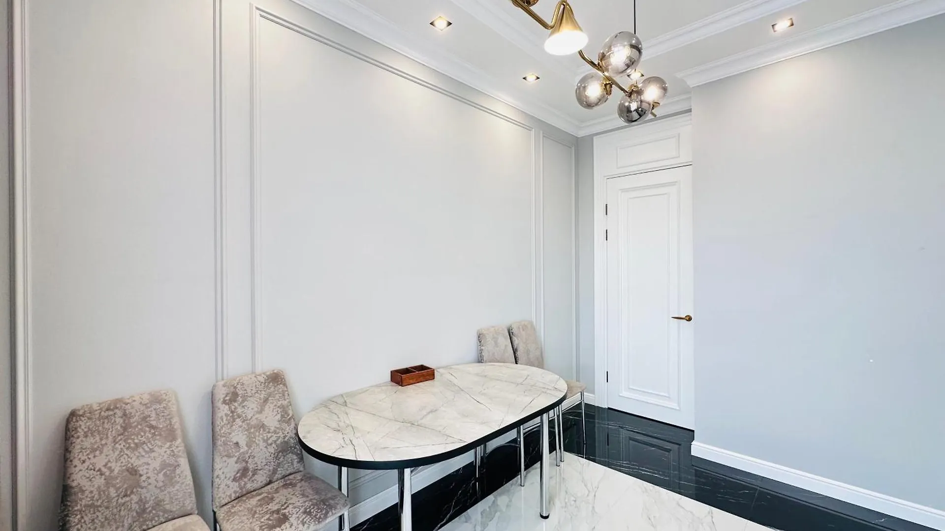 Grand Turan Business One-Room Apartments Nur-Sultan