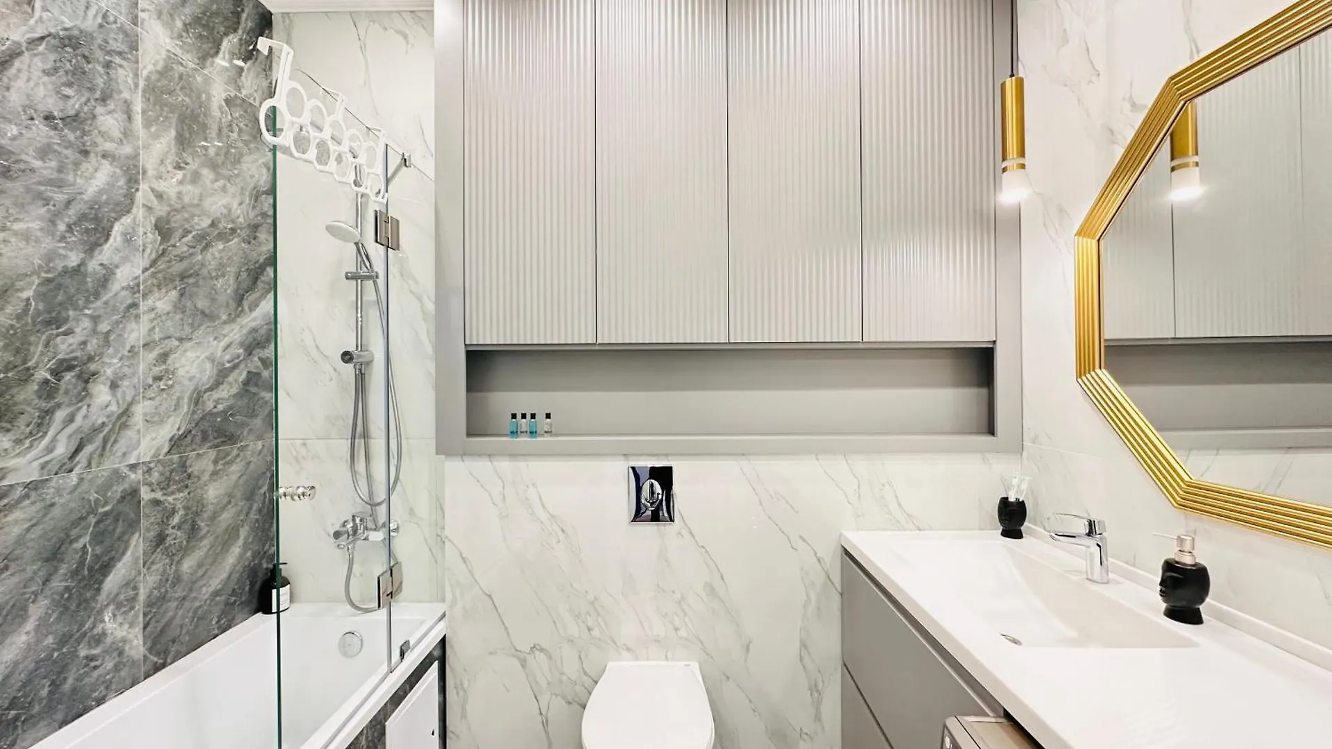 Grand Turan Business One-Room Apartments Nur-Sultan   Nur-Sultan (Astana)