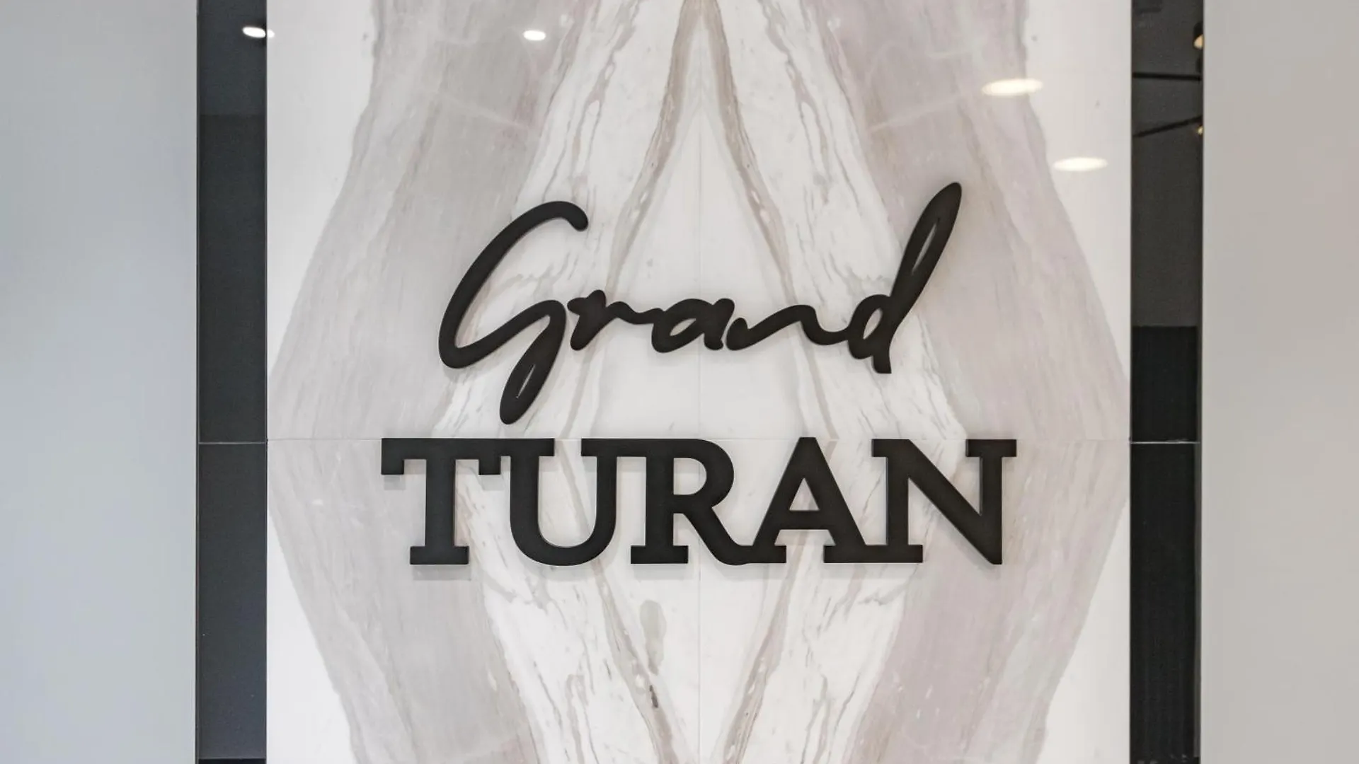 Grand Turan Business One-Room Apartments Nur-Sultan  Kazakhstan