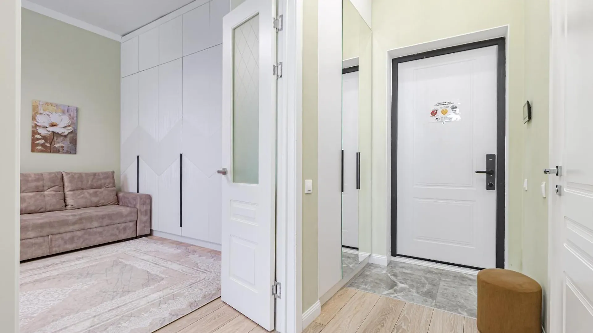 Grand Turan Business One-Room Apartments Nur-Sultan